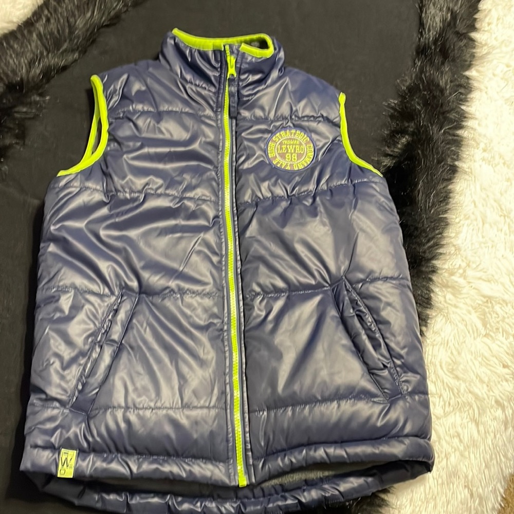 LEURO SPORTSWEAR EUROPE SIZE 152-158 equivalent US SIZE 10